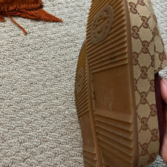 Gucci Platform Sandals - Picture 5 of 9